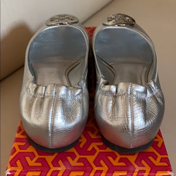 Shoes - Picture 3 of 4